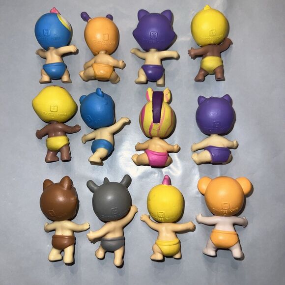 Mixed Lot Of 12 Twozies Mini Vinyl Baby Dolls 2" Cake Toppers Figures - Picture 4 of 4